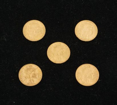 null 5 pièces de 20 francs or (1907 (x2), 1907 (x2), 1914). Poids total :32,20g