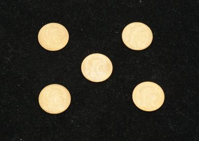 null 5 pièces de 20 francs or (1910, 1904, 1909 (x2), 1911). Poids total : 32,25...