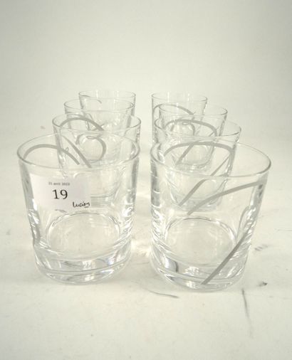 null BACCARAT, 8 verres à whisky