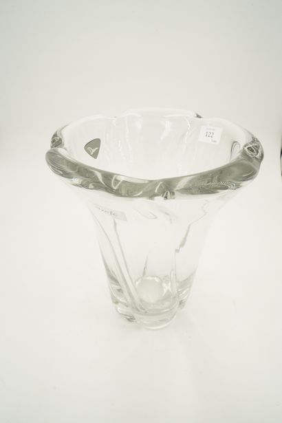 null Daum France, Vase en cristal. H 30 cm, Diamètre : 25 cm