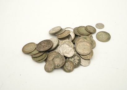 null Ensemble de pièces en argent, en majorité XIXe et début du XXe siècle. On y...