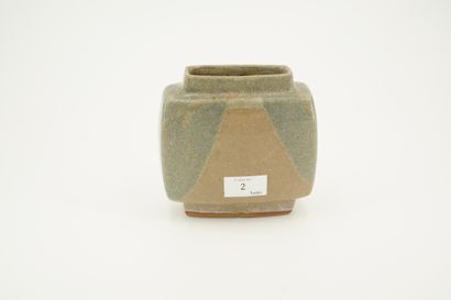 null Pierre CULOT (1938-2011), vase méplat en grès émaillé, signé du tampon en creux...