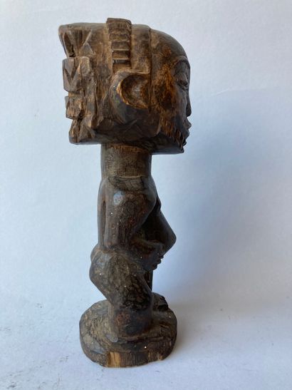 null Statuette de type Hemba, République Démocratique du Congo

Bois à patine brune...