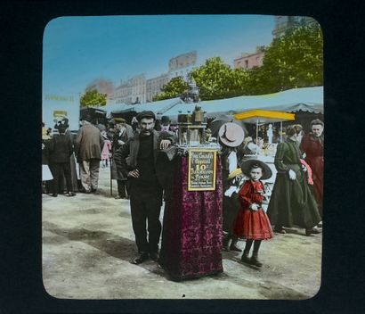 ANONYME La Fête du Trône, Paris : La marchande de fleurs en papier, Le marchand de...
