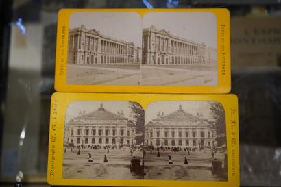 EXPOSITION UNIVERSELLE, PARIS 1878 TRENTE-DEUX VUES STÉRÉOSCOPIQUES DE PARIS Exposition...