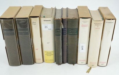null PLEIADE, Suite de 10 volumes : Médecine I et II, albums Eluard, Voltaire, Rimbaud,...