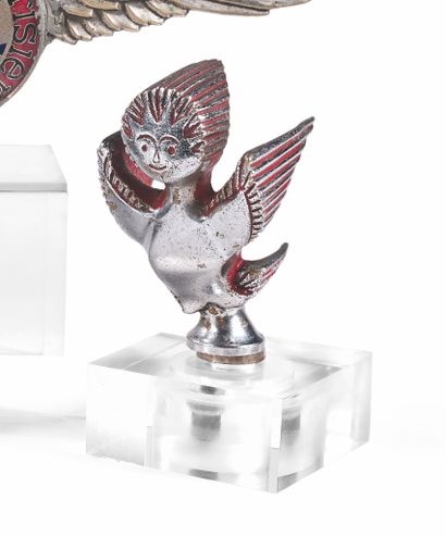 null AUTOMOBILE MASCOTTE Chromed brass and painted in red, advertising mascot of...
