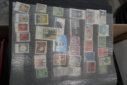null Important lot de timbres, dont Suède, Grèce, Madagascar, Belgique, Italie, Liban,...