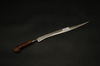 null Grand couteau afghan "Pech-qabz", à poignée en bois et lame yatagan. L.: 44,5...