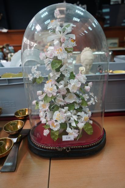 null Bouquet de mariage sous globe de verre, fin du XIXe - début du XXe