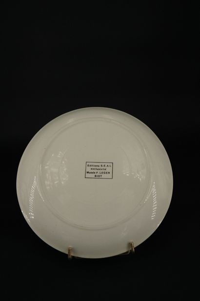 null Fernand Léger, d'après, assiette circulaire en céramique polychrome à décor...