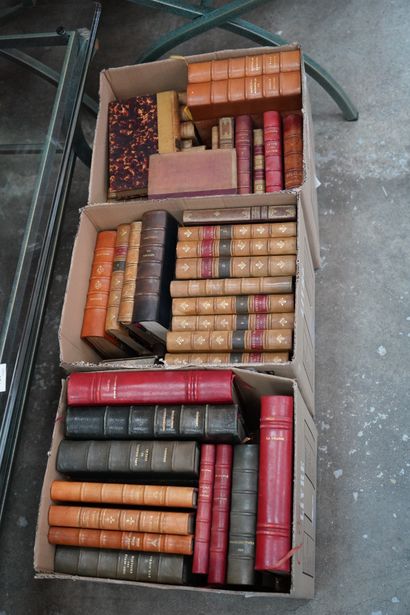 null Réunion de livres reliés, dont Emile Augier, Honoré de Balzac, Octave Aubry,...