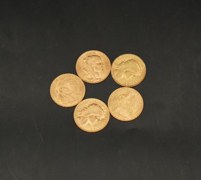 null 5 pièces de 20 francs or 1910, 1911, 1913. Poids : 32,3 grammes.
