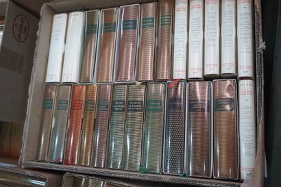 null LA PLEIADE, Réunion de environ 24 volumes, dont Daudet, Tolstoï, Baudelaire,...