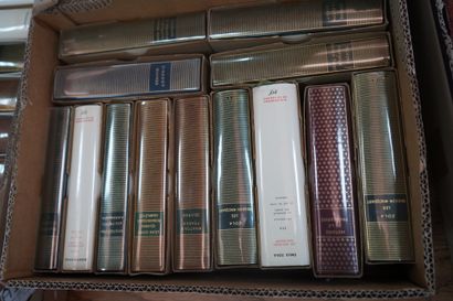 null LA PLEIADE, Réunion de 13 volumes, dont Zola, Flaubert, Dickens, Diderot, Dostoieivski,...