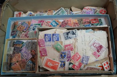 null Ensemble de timbres en vrac, et un album de timbres