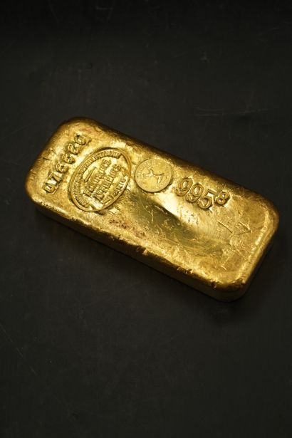 null LINGOT D’OR n°76660. 995,8 millièmes. Poids brut. 1000,2 g. Poids de l'or fin....