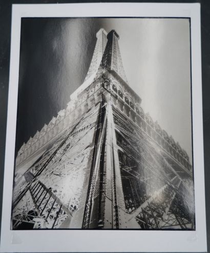null FRANÇOIS KOLLAR (1904-1979)
Photomontage of the Eiffel Tower, 1931
Posterior...