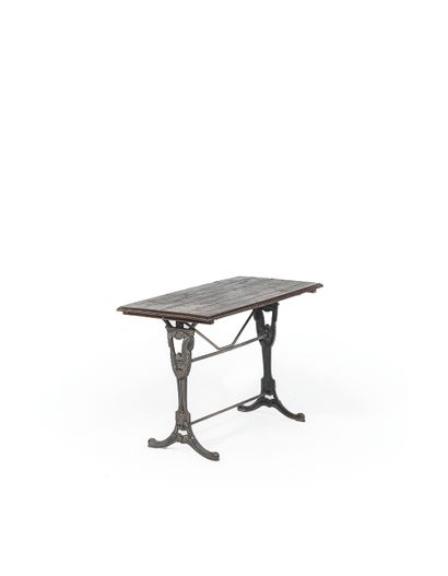 TABLE DE BISTROT, PARIS
Plateau rectangulaire...
