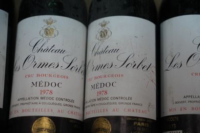 null Six bouteilles, Médoc, Château Les Ormes Sorbet, 1978, bas goulot. En l'éta...