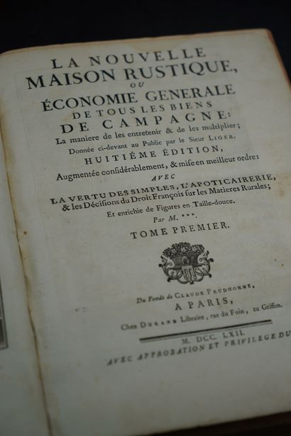 null Réunion de trois volumes reliés : Olivier de Serres, Le théâtre d'agriculture...