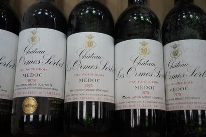 null Six bouteilles, Médoc, Château Les Ormes Sorbet, 1975 (x4) et 1978 (x2), bas...