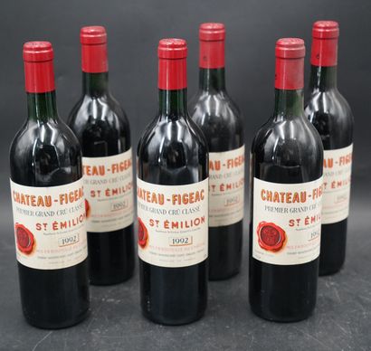 Six bouteilles, Château Figeac, Grand Cru,...
