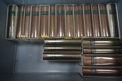 null La Pléiade. Réunion de vingt volumes, dont Zola, Colette, Céline, Camus, Stendhal,...