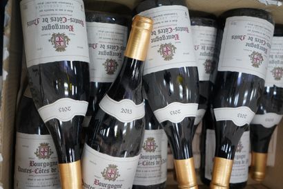 Dix bouteilles, Hautes-Côtes de Nuits, Bourgogne,...