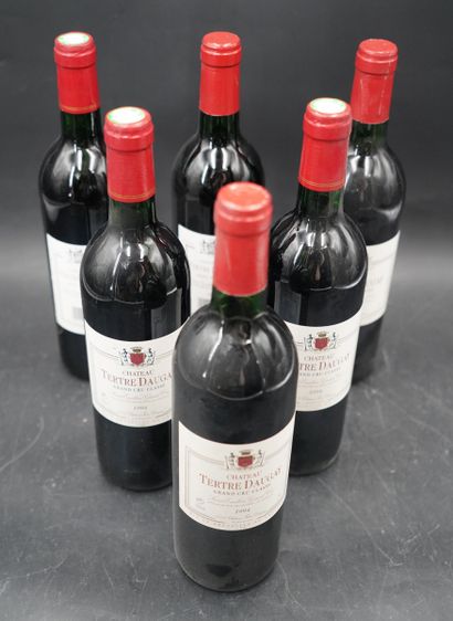 null Six bouteilles, Le Tertre Daugay, Grand Cru, Saint Emilion, 1994. En l'état...