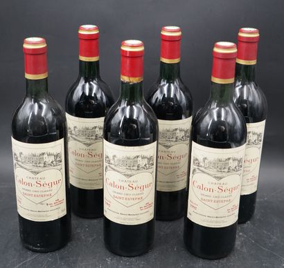 null Six bouteilles, Château Calon Ségur, Saint Estephe, Grand Cru, 1992. En l'é...