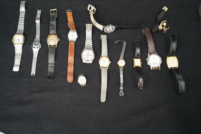 null Ensemble de montres bracelets courantes dont SEIKO, SWATCH, EMA. En l'état,...