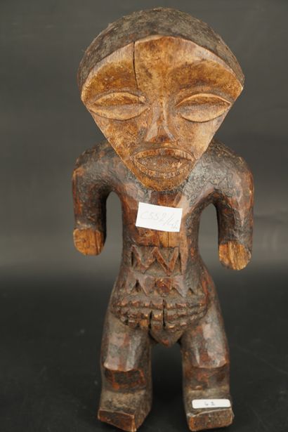 null Statue Mambila, Cameroun, bois sculpté, patiné.

Hauteur : 42 cm.