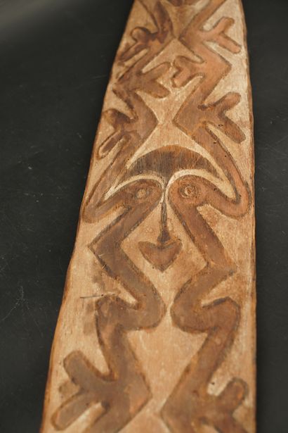 null Planche votive Gope, Golfe de Papouasie, ethnie Kerewa.

Hauteur. 100 cm ; Largeur....