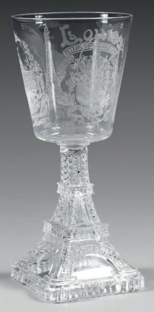  Joli verre souvenir de l'exposition universelle de 1889 en cristal, de forme litron...