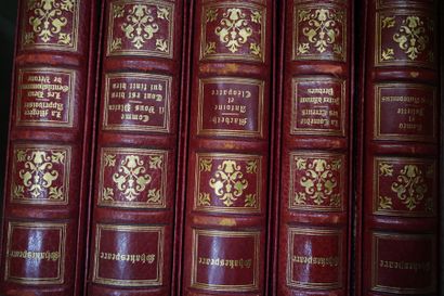 null Shakespeare, Œuvres, Paris, Les heures claires, 12 volumes reliés, illustrés...