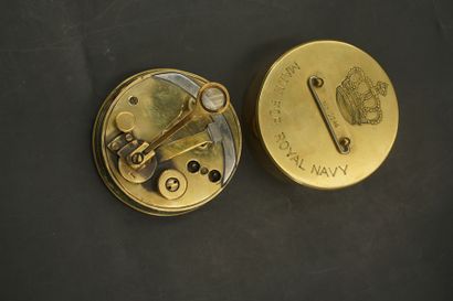 null STANLEY LONDON MKI, 1941, sextant de poche en laiton, no 2244, made for Royal...