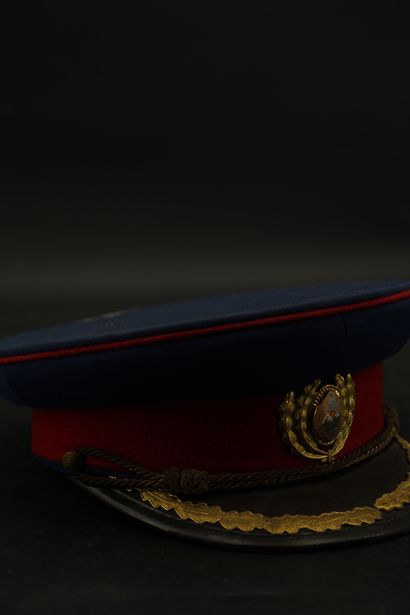 null Roumanie, casquette de parade d'officier supérieur de l'armée de terre.