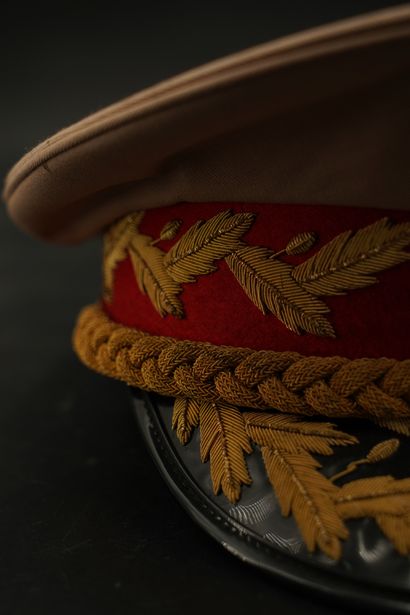 null R.C.A. casquette de général de brigade.