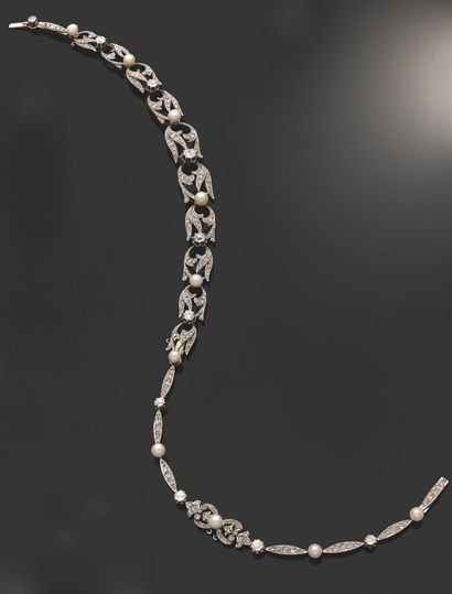 NECKLACE.
850 thousandth platinum and 750...