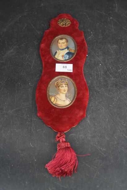 null Deux miniatures ovales figurant Napoléon Ier et Marie Louise. En l'état.