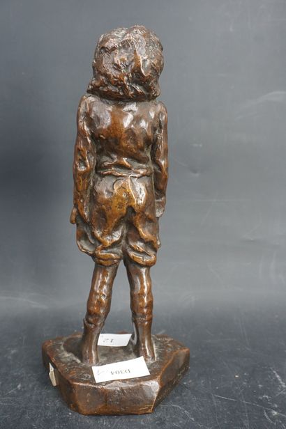 null Georges DUBOIS, Récitation, statuette en bronze patiné figurant un jeune écolier,...