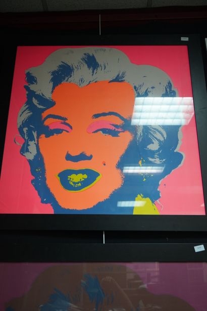 null Marilyn Monroe, trois reproductions en couleurs d'après Warhol, encadrées sous...