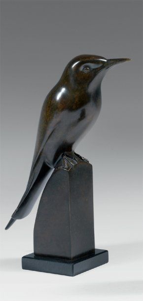 François GALOYER (né en 1944) Guêpier d'Europe Statuette en bronze à patine brun-vert...