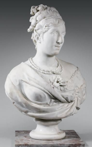 Buste de dame de qualité en marbre blanc...