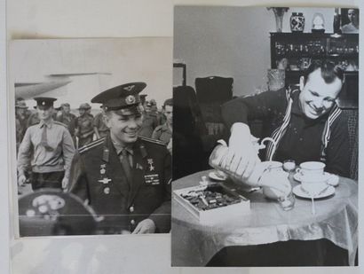 [Gagarine] [Gagarine]
Alcoolisme camouflé
2 épreuves argentiques d'époque