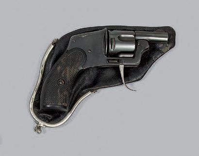 null * Petit revolver Vélo Dog système Hammerless, modèle à clef, double action,...
