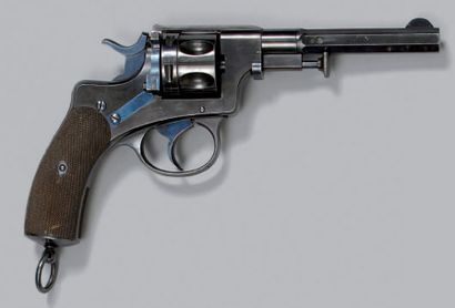null *Revolver système Nagant modèle 1878/86, simple et double action, canon poinçonné:...