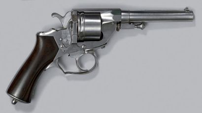 null * Revolver Perrin modèle 1865/69 renforcé, simple et double action, canon rond...