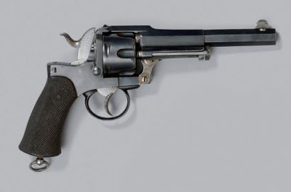 null * Revolver Maquaire, calibre 11 mm/73, simple et double action, canon marqué...